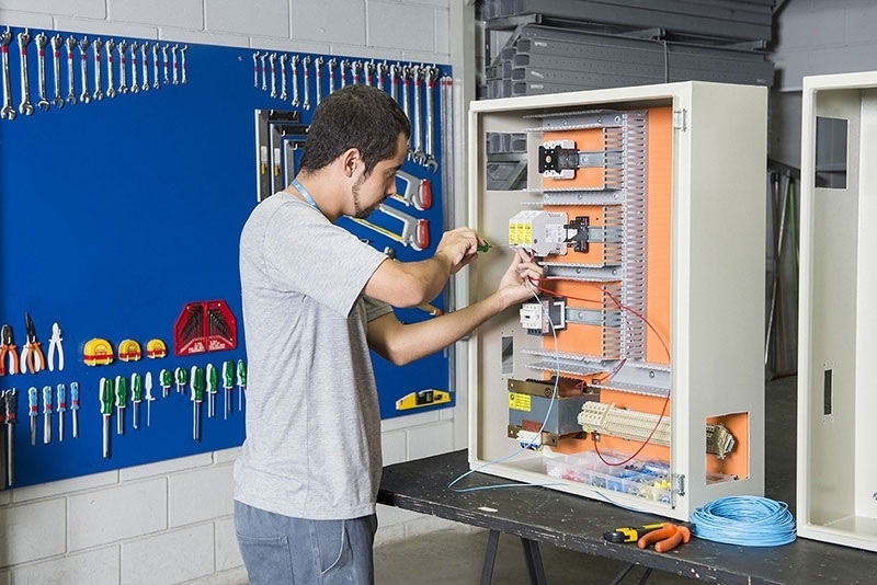 Montagem de Painel de Controle Santa Rita do Passa-Quatro - Montagem de Quadro Elétrico para Edifícios